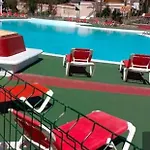Piscina Club * Pasito Blanco