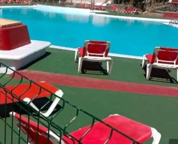 Piscina Club * Пасито Бланко